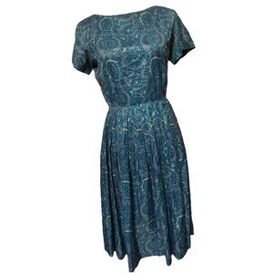 Vintage 1950s Jerry Gilden Paisley Medallion Dress Shimmery Lightweight Party